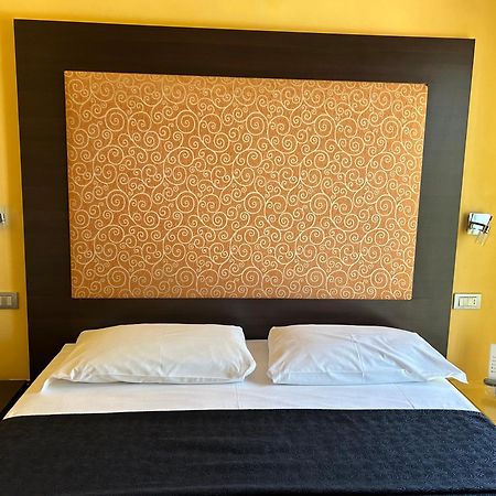 Hotel Perla - The Storyhoteller Riccione Ngoại thất bức ảnh