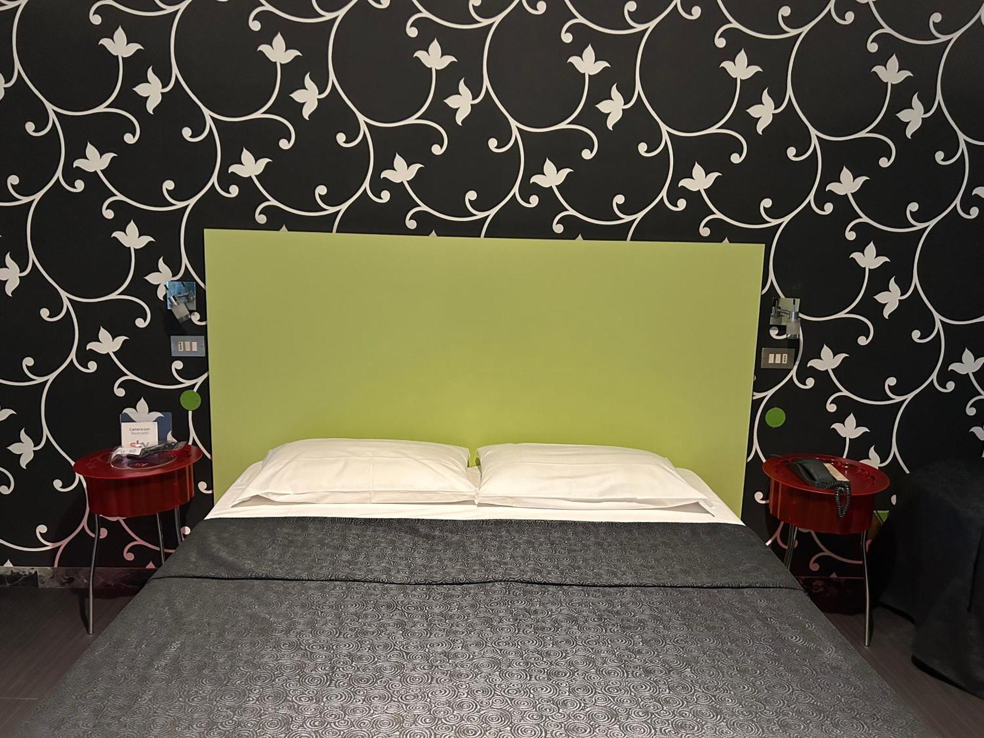 Hotel Perla - The Storyhoteller Riccione Ngoại thất bức ảnh