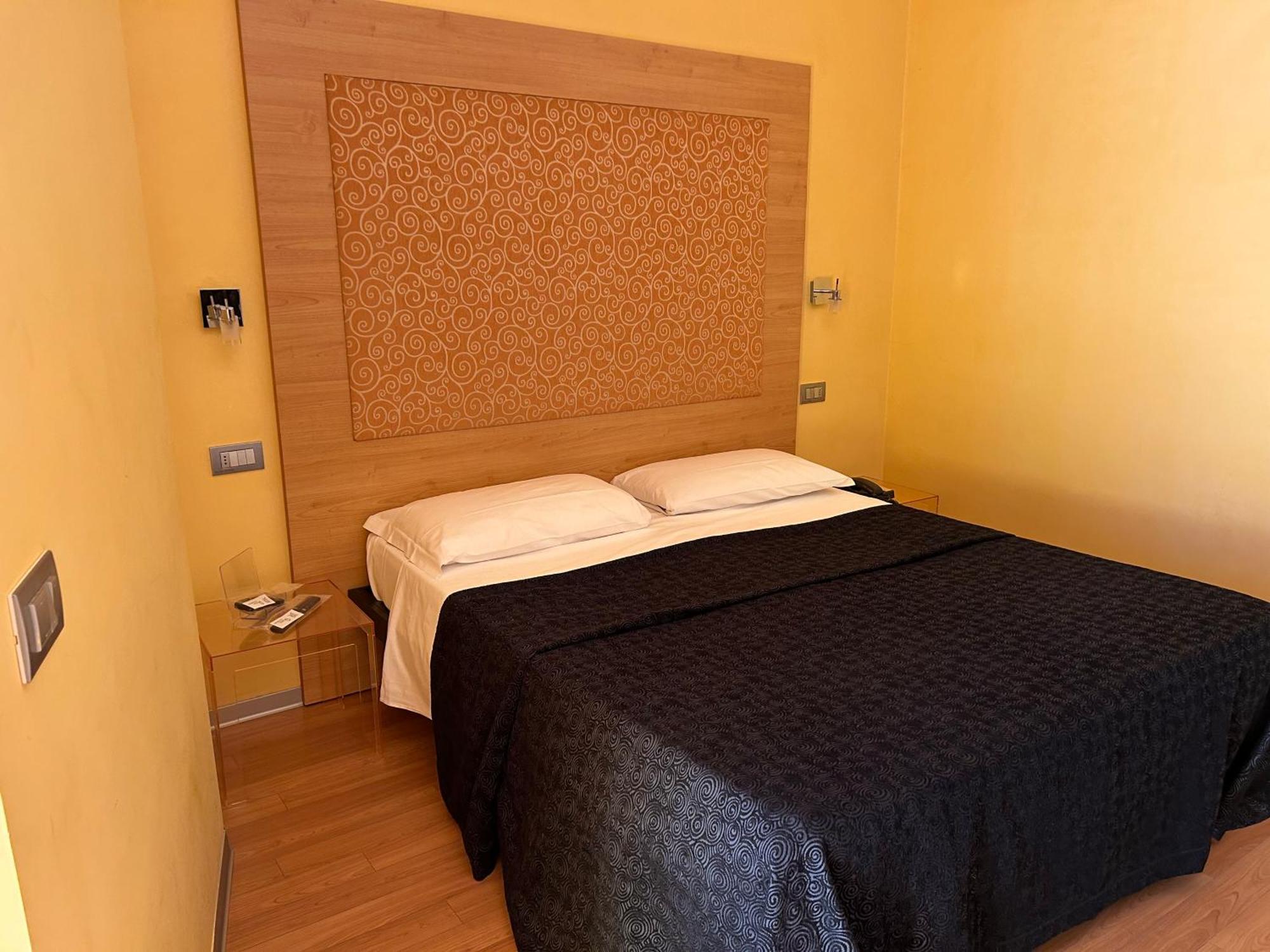 Hotel Perla - The Storyhoteller Riccione Ngoại thất bức ảnh
