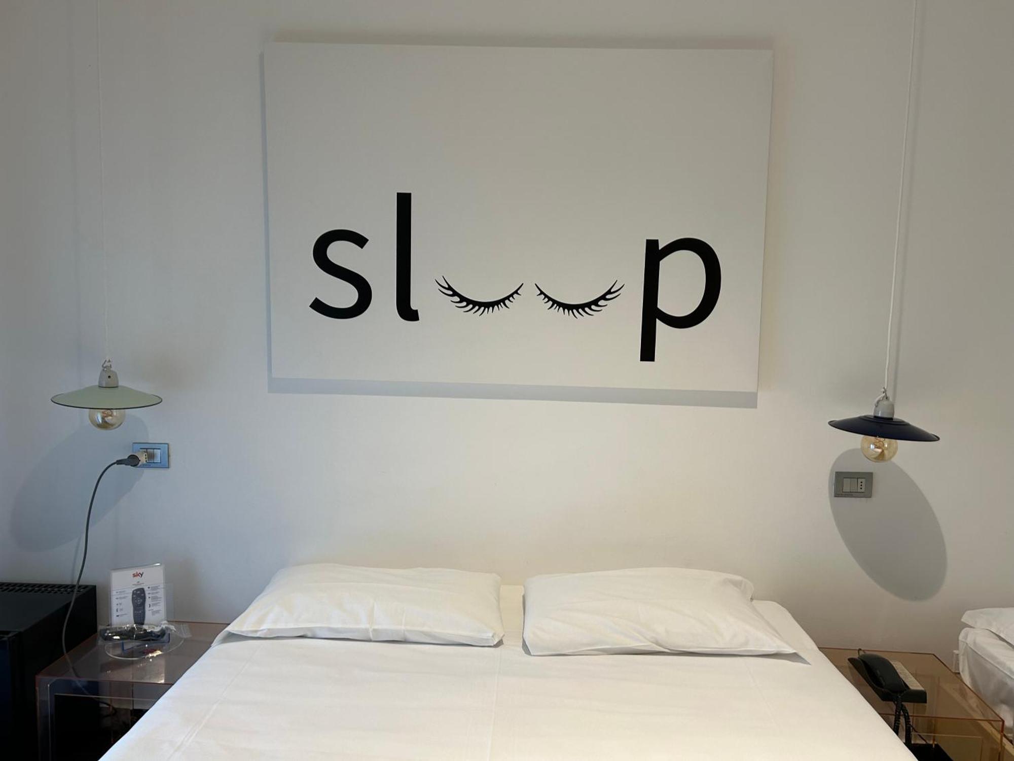 Hotel Perla - The Storyhoteller Riccione Ngoại thất bức ảnh