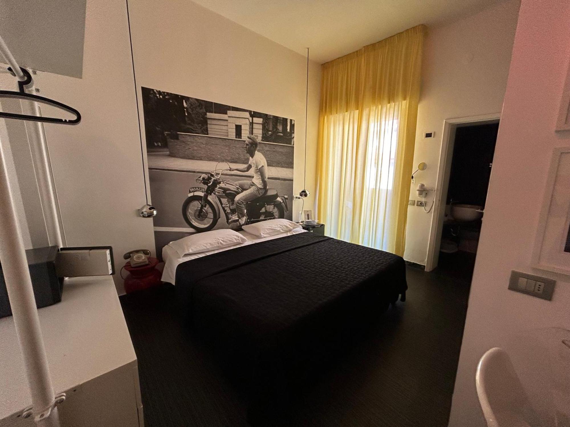 Hotel Perla - The Storyhoteller Riccione Ngoại thất bức ảnh